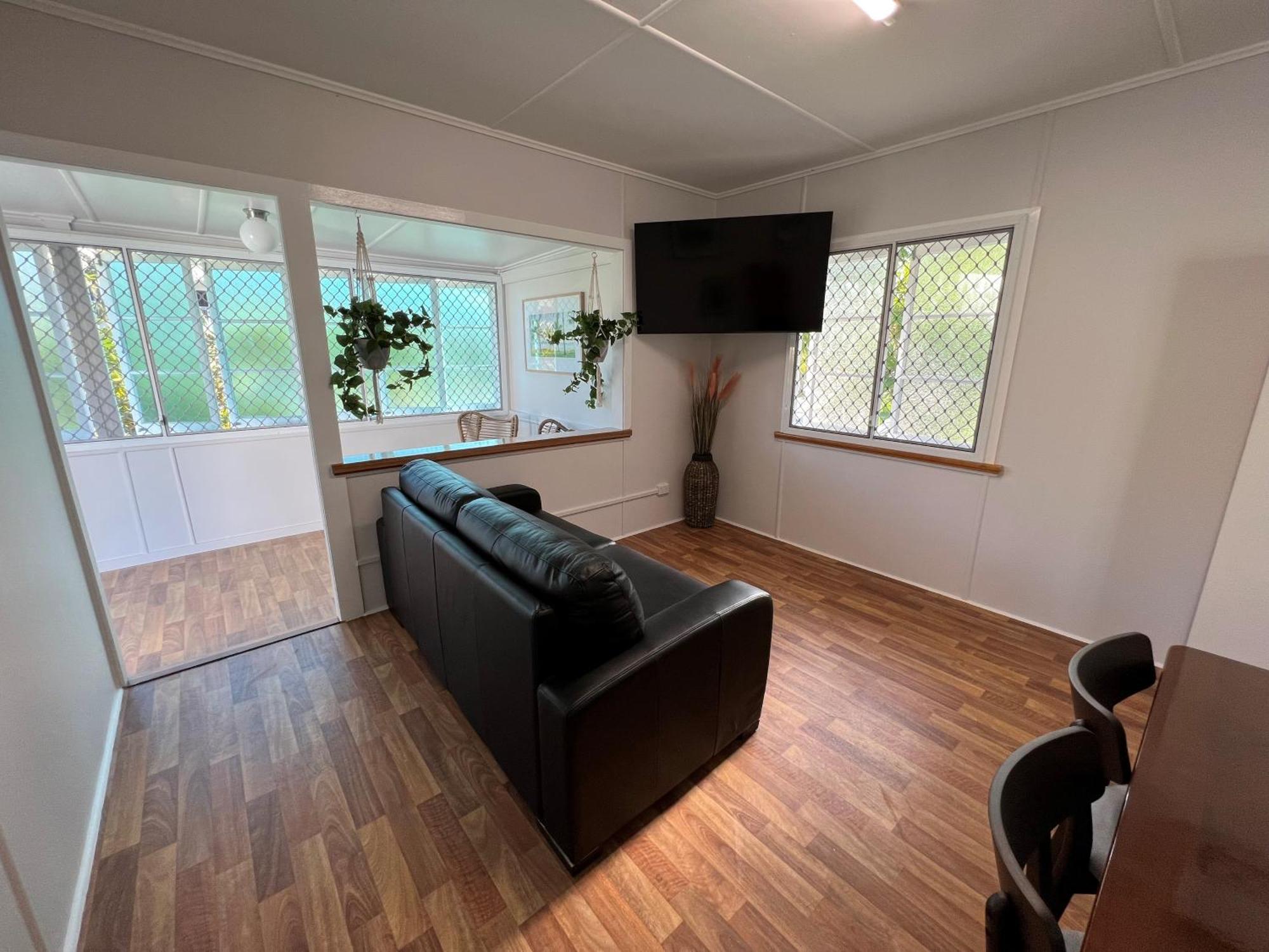 Essex Court - Beach House Motel Townsville Exterior foto